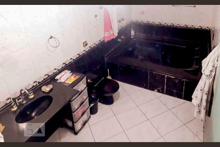 Banheiro Quarto 1 - Suite de casa à venda com 3 quartos, 239m² em Vila Talarico, São Paulo