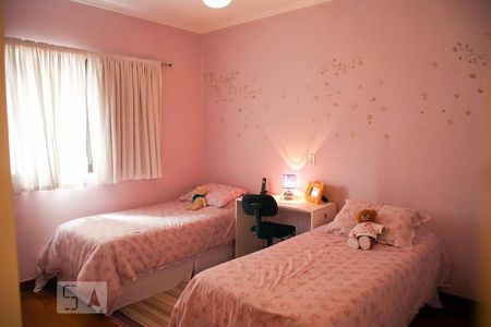 Apartamento para alugar com 186m², 3 quartos e 2 vagasQuarto 2