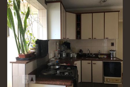 Apartamento à venda com 100m², 2 quartos e 1 vagaCozinha