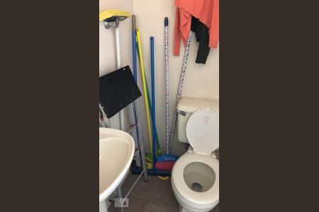 Apartamento à venda com 100m², 2 quartos e 1 vagaBanheiro de Serviço