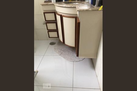 Banheiro Social de apartamento à venda com 2 quartos, 100m² em São Judas, São Paulo