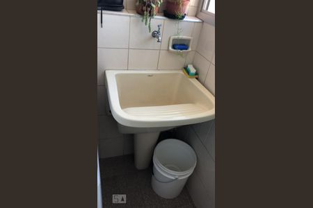 Apartamento à venda com 100m², 2 quartos e 1 vagaÁrea de Serviço