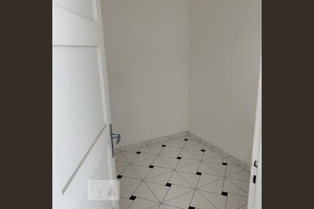 Apartamento para alugar com 129m², 2 quartos e sem vagaQuarto de Serviço