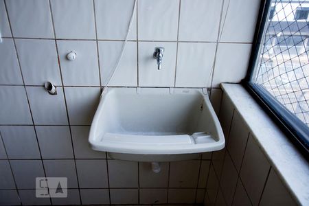 Apartamento para alugar com 72m², 2 quartos e 1 vaga Área de Serviço