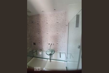 Studio à venda com 70m², 1 quarto e 1 vagaBanheira