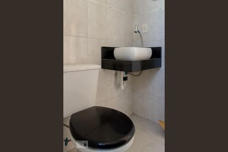 Apartamento para alugar com 99m², 3 quartos e 2 vagasBanheiro do Quarto 1