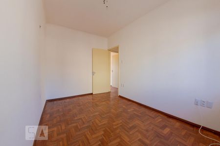 Casa para alugar com 267m², 4 quartos e 4 vagas Casa para alugar com 267m², 4 quartos e 4 vagasQuarto 3