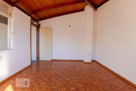 Casa para alugar com 267m², 4 quartos e 4 vagas Casa para alugar com 267m², 4 quartos e 4 vagasQuarto 4