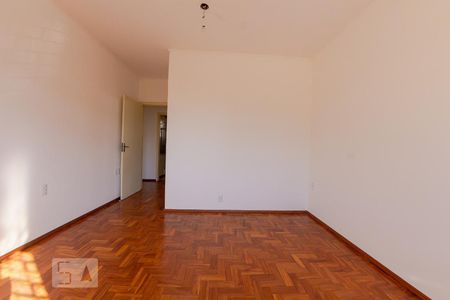 Casa para alugar com 267m², 4 quartos e 4 vagas Casa para alugar com 267m², 4 quartos e 4 vagasQuarto 2 - Suíte