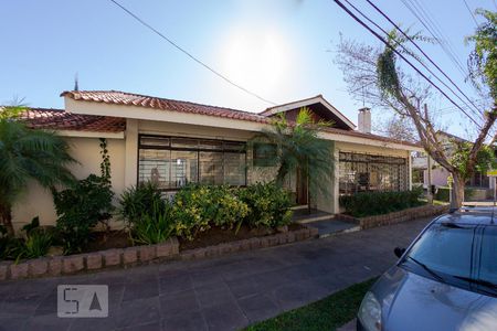 Casa para alugar com 267m², 4 quartos e 4 vagas Casa para alugar com 267m², 4 quartos e 4 vagasFachada da Casa