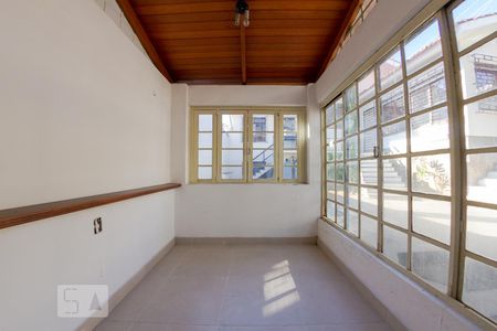 Casa para alugar com 267m², 4 quartos e 4 vagas Casa para alugar com 267m², 4 quartos e 4 vagasSalão de Festa com Churrasqueira
