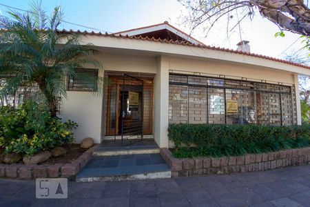 Entrada da Casa de casa para alugar com 4 quartos, 267m² em Três Figueiras, Porto Alegre