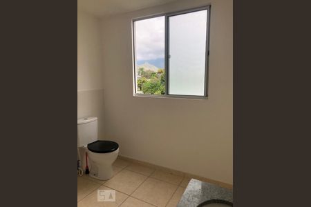 Banheiro de apartamento à venda com 1 quarto, 49m² em Taquara, Rio de Janeiro