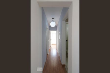 Corredor de apartamento à venda com 3 quartos, 68m² em Vila Andrade, São Paulo