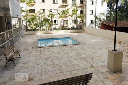 Apartamento à venda com 68m², 3 quartos e 1 vagaÁrea comum - Piscina