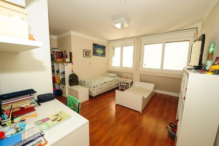 Apartamento para alugar com 300m², 4 quartos e 2 vagas Apartamento para alugar com 300m², 4 quartos e 2 vagasSuite 3