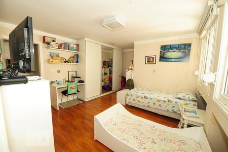 Apartamento para alugar com 300m², 4 quartos e 2 vagas Apartamento para alugar com 300m², 4 quartos e 2 vagasSuite 3