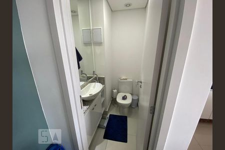 Banheiro de apartamento à venda com 1 quarto, 43m² em Jardim Aeroporto, São Paulo