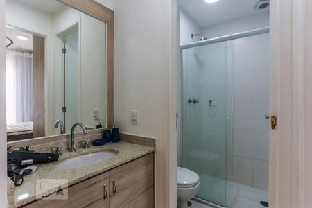 Lavatorio e Banheiro de apartamento para alugar com 1 quarto, 48m² em Jardim da Glória, São Paulo