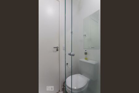 Banheiro de apartamento para alugar com 1 quarto, 48m² em Jardim da Glória, São Paulo