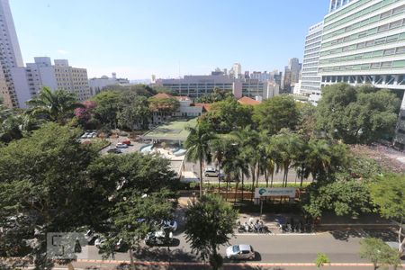 Vista de apartamento para alugar com 3 quartos, 118m² em Bela Vista, São Paulo