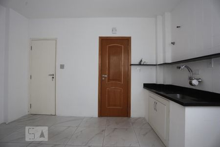 Apartamento para alugar com 118m², 3 quartos e 1 vagaCozinha
