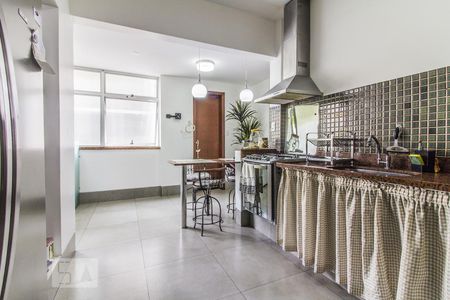 Cozinha de apartamento para alugar com 4 quartos, 150m² em Sion, Belo Horizonte