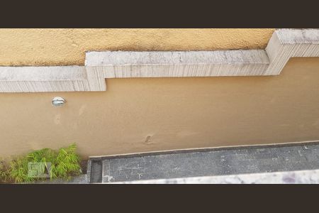 Casa de condomínio à venda com 61m², 2 quartos e 1 vagaVista