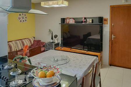 Sala e Cozinha de apartamento para alugar com 3 quartos, 80m² em Vila Eldízia, Santo André