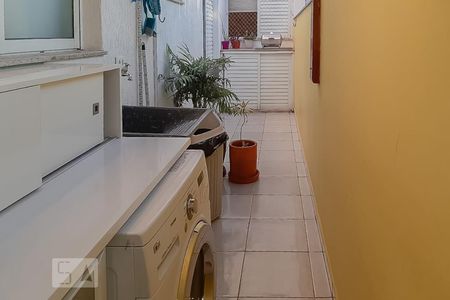 Apartamento para alugar com 80m², 3 quartos e 1 vagaÁrea de Serviço