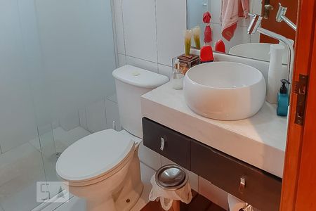 Banheiro de apartamento para alugar com 3 quartos, 80m² em Vila Eldízia, Santo André