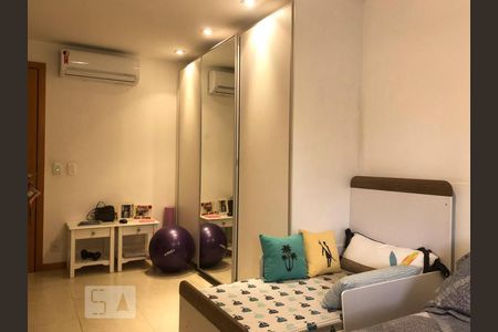 Suíte 01 de apartamento à venda com 3 quartos, 180m² em Barra da Tijuca, Rio de Janeiro