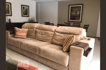Sala de apartamento à venda com 3 quartos, 180m² em Barra da Tijuca, Rio de Janeiro