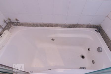 Apartamento para alugar com 67m², 2 quartos e 2 vagas Apartamento para alugar com 67m², 2 quartos e 2 vagasBanheiro Suíte