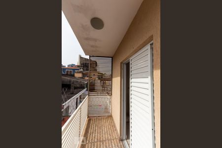 Casa para alugar com 280m², 3 quartos e 4 vagas Casa para alugar com 280m², 3 quartos e 4 vagasVaranda da suíte 2