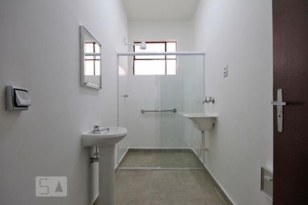 Banheiro de apartamento para alugar com 1 quarto, 70m² em Centro, São Paulo