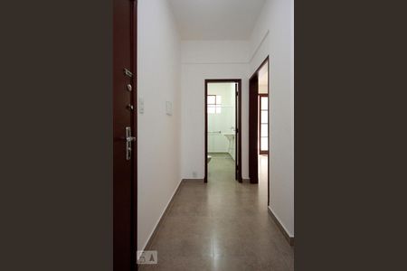 Apartamento à venda com 70m², 1 quarto e sem vagaCorredor