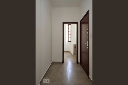 Apartamento à venda com 70m², 1 quarto e sem vagaCorredor