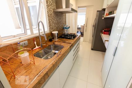 Apartamento à venda com 100m², 3 quartos e 2 vagasCozinha