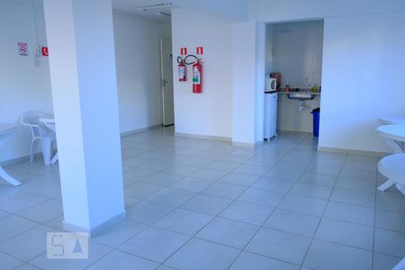 Apartamento à venda com 52m², 2 quartos e 1 vaga Apartamento à venda com 52m², 2 quartos e 1 vagaÁrea comum - Salão de festas