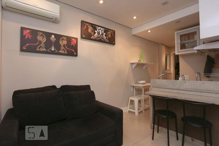 Sala de apartamento para alugar com 1 quarto, 40m² em Copacabana, Rio de Janeiro