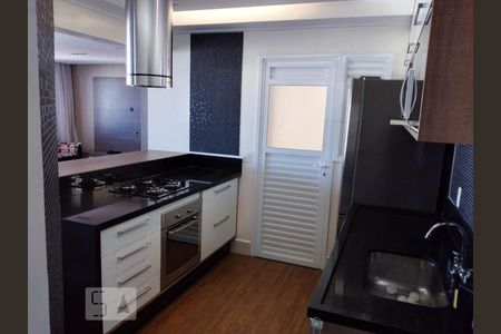 Apartamento para alugar com 115m², 2 quartos e 3 vagasCozinha