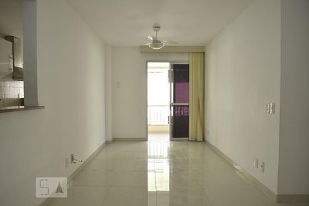 Sala de apartamento à venda com 2 quartos, 150m² em Anil, Rio de Janeiro