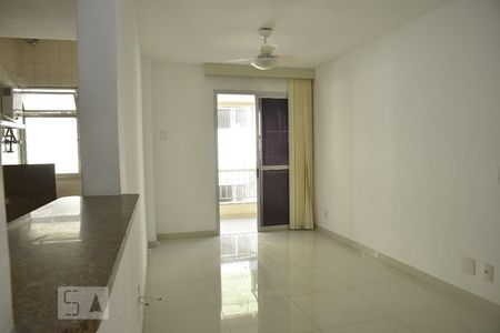 Sala de apartamento à venda com 2 quartos, 150m² em Anil, Rio de Janeiro