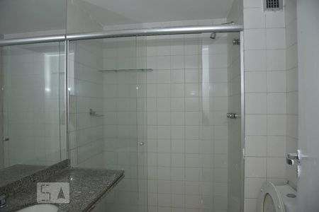 Banheiro Social de apartamento à venda com 2 quartos, 150m² em Anil, Rio de Janeiro