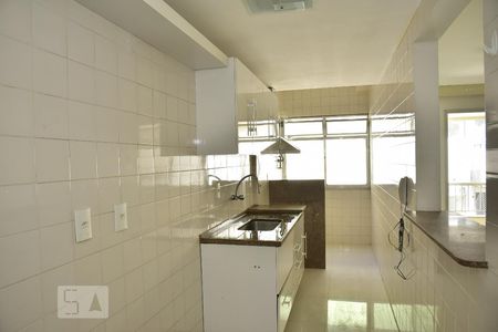 Apartamento à venda com 150m², 2 quartos e 2 vagasCozinha