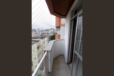 Apartamento para alugar com 65m², 2 quartos e sem vagaSacada