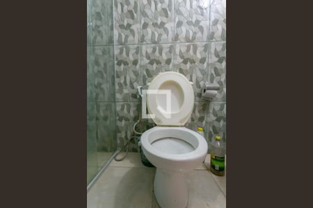 Casa para alugar com 120m², 2 quartos e sem vaga Casa para alugar com 120m², 2 quartos e sem vagaBanheiro
