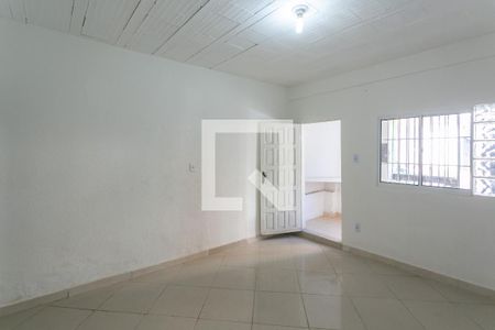 Casa para alugar com 120m², 2 quartos e sem vaga Casa para alugar com 120m², 2 quartos e sem vagaSala