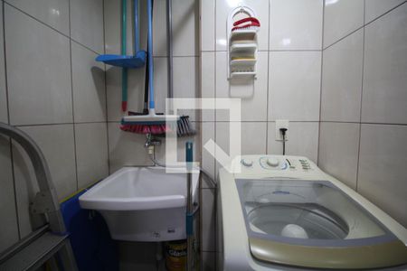 Apartamento à venda com 77m², 3 quartos e 1 vagaÁrea de Serviço